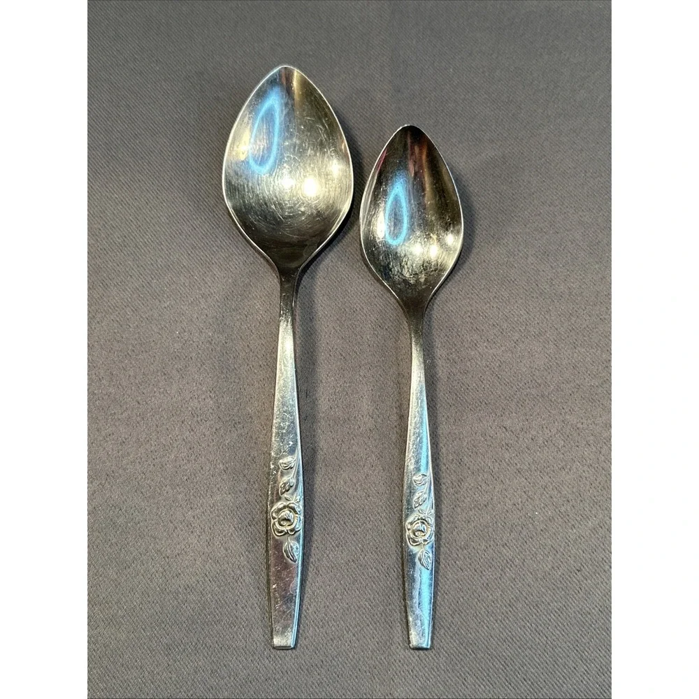 Vtg Oneida Our Rose SSS Stainless Flatware 20 Pc Set Fork Spoon Knife Silverware